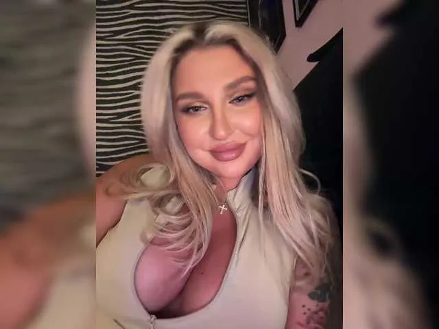 Kotofeyka1 private show on livefreen